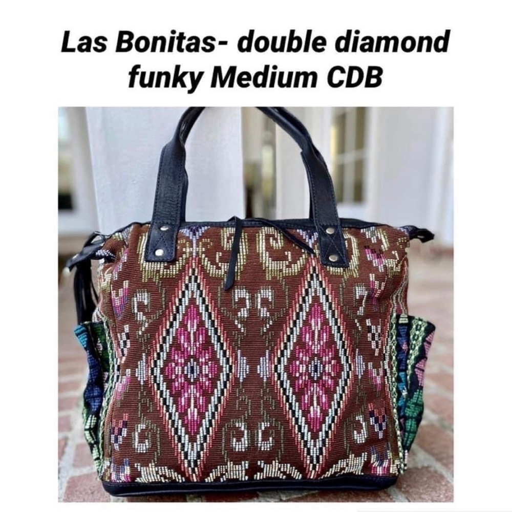 Las Bonitas Artisan Purse, New